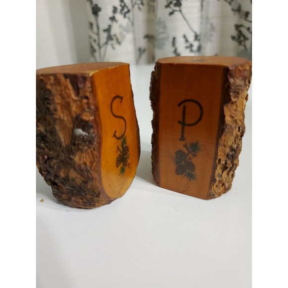 Vintage Unbranded Salt And Pepper Shakers Made From Natural Wood With Corks - Picture 8 of 10